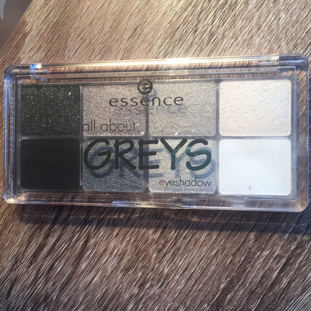 Eye shadow